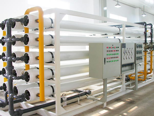 RO廣陵反滲透設(shè)備需要做哪些日常維護(hù)和保養(yǎng)？的圖片