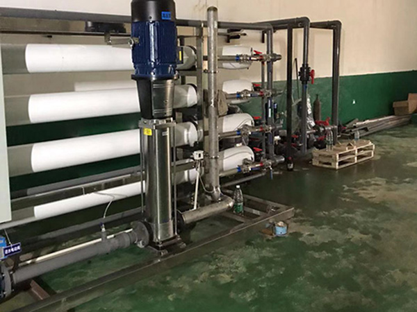 電去離子漾濞水處理設(shè)備結(jié)構(gòu)組成是怎樣？的圖片